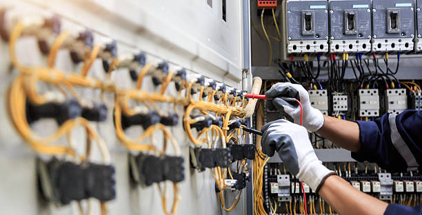 Professional Electrician technician working in New Ulm, MN